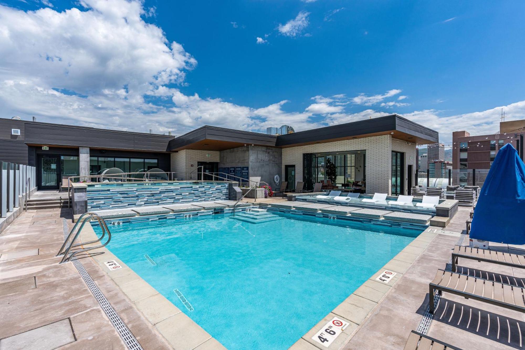 Best Amenities Pool Htub Gym Pking Downtown Views Salt Lake City Exterior photo