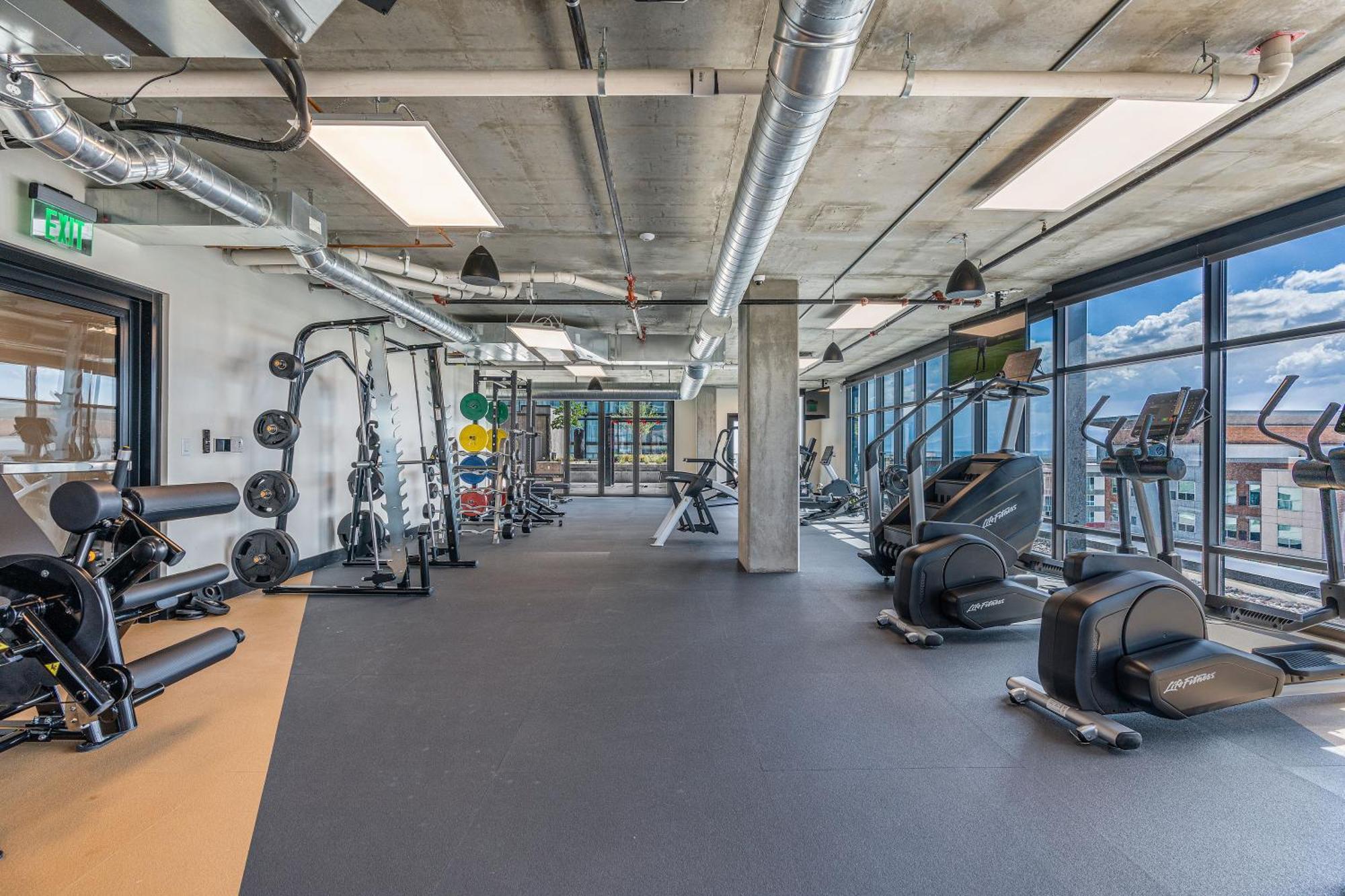 Best Amenities Pool Htub Gym Pking Downtown Views Salt Lake City Exterior photo